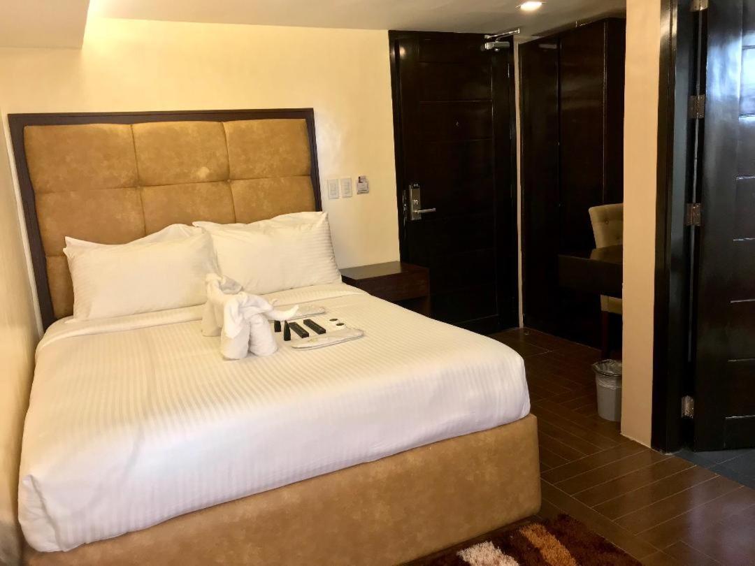 Treasure Island Hotel With Mini Water Adventure Masbate City Екстериор снимка