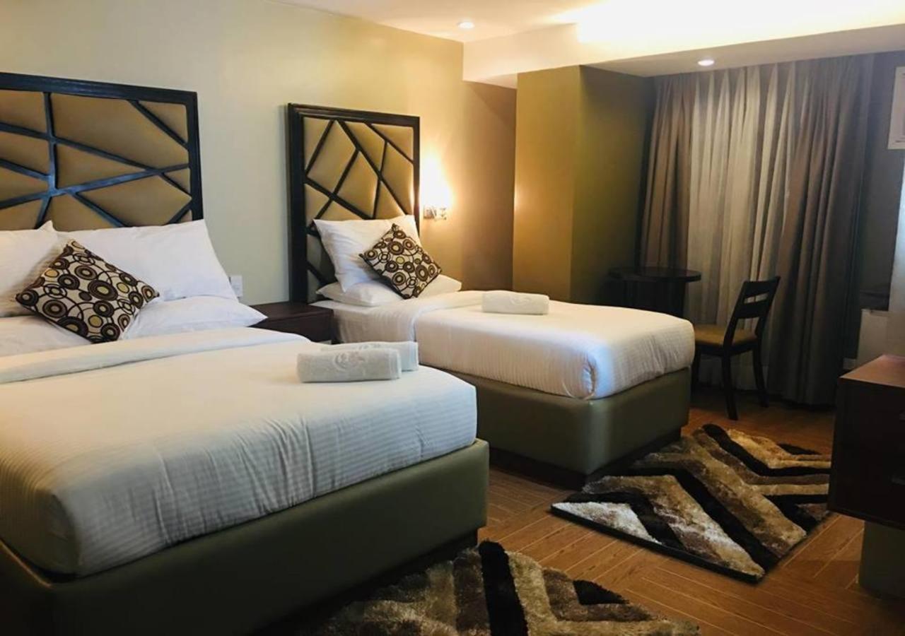 Treasure Island Hotel With Mini Water Adventure Masbate City Екстериор снимка