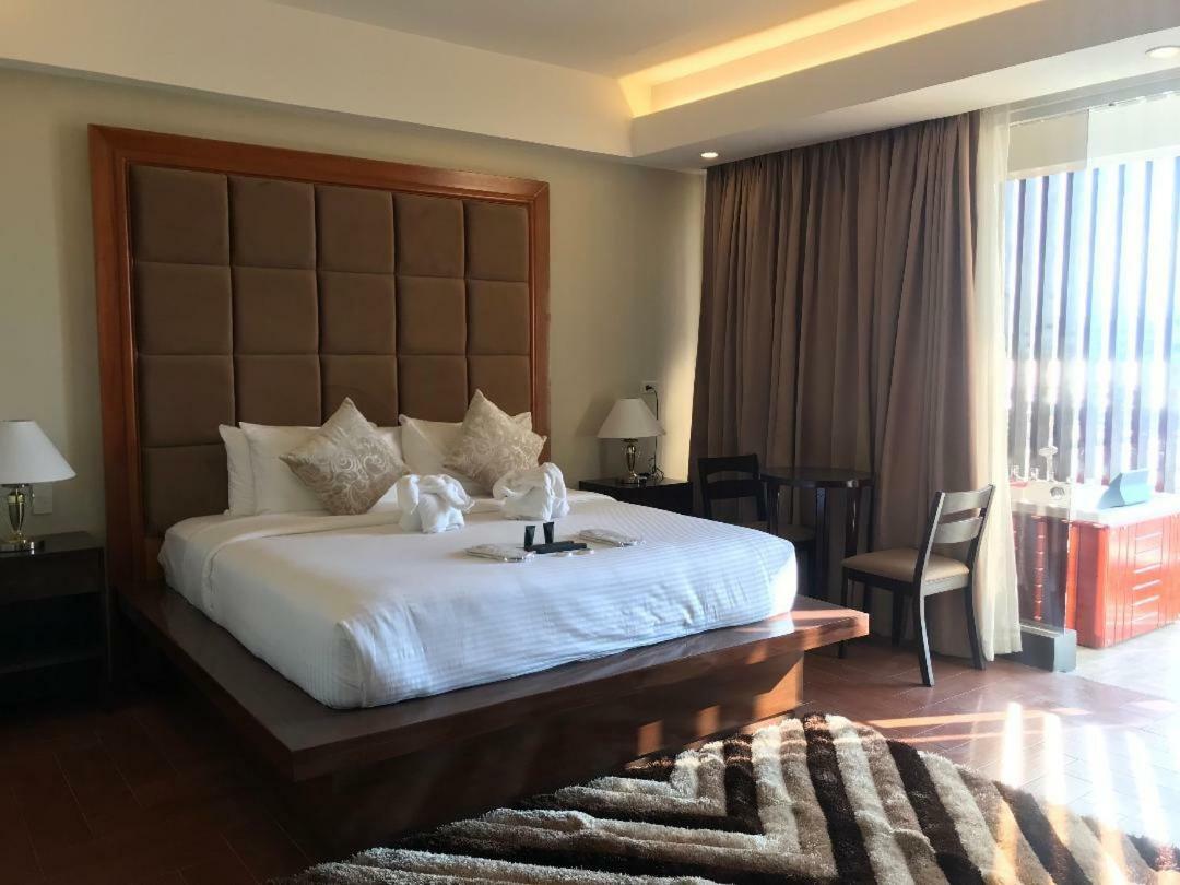Treasure Island Hotel With Mini Water Adventure Masbate City Екстериор снимка